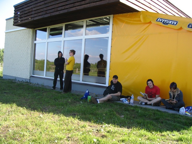 stuck at the Polish border 'because we forgot our "autopapier" (papers for the vehicle)
